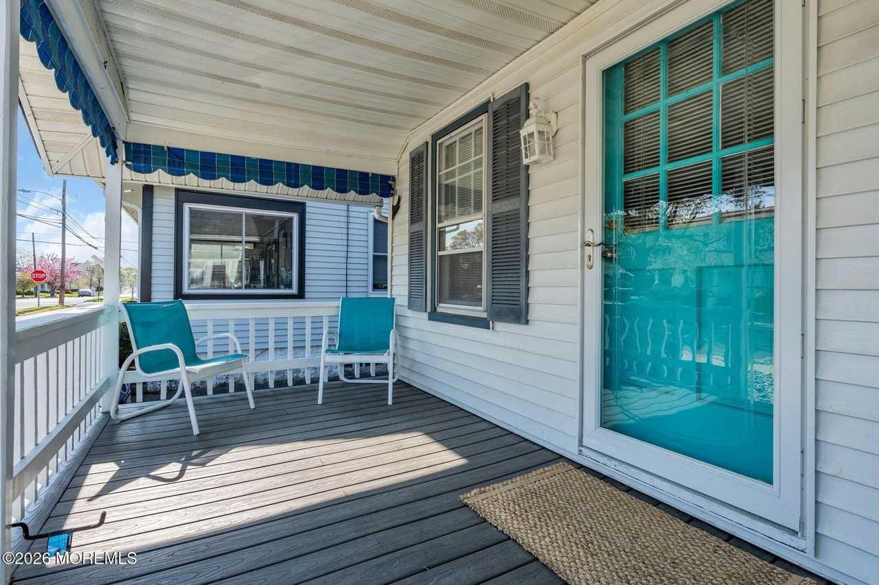 307 18th Ave - Photo 4 of 23