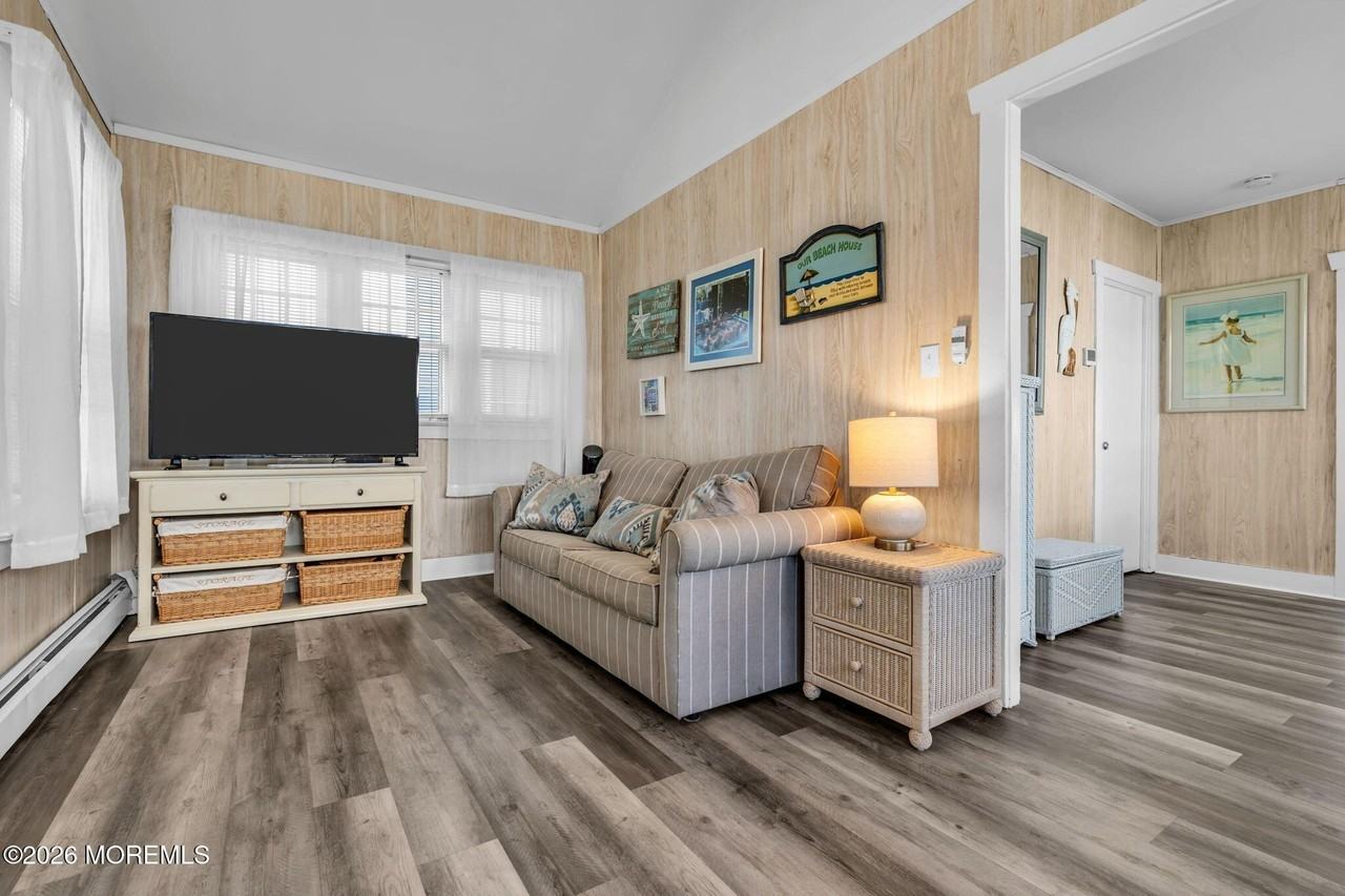 307 18th Ave - Photo 7 of 23