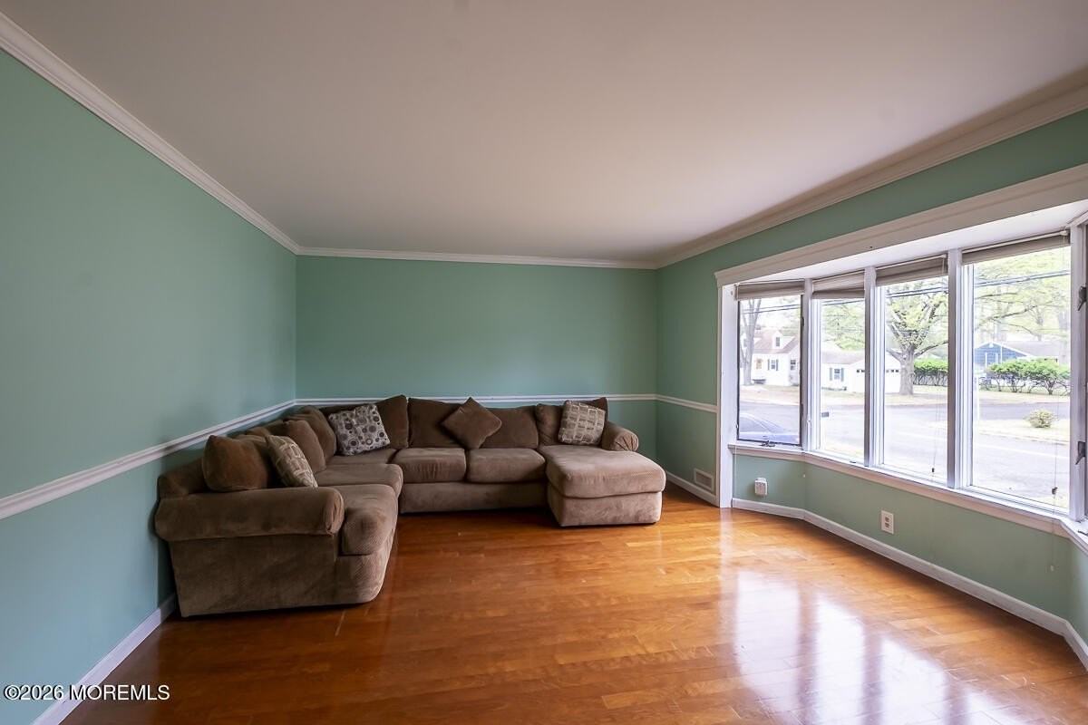 614 Dow Ave - Photo 5 of 10