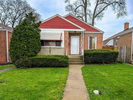 featured image of 631 Balmoral Ave