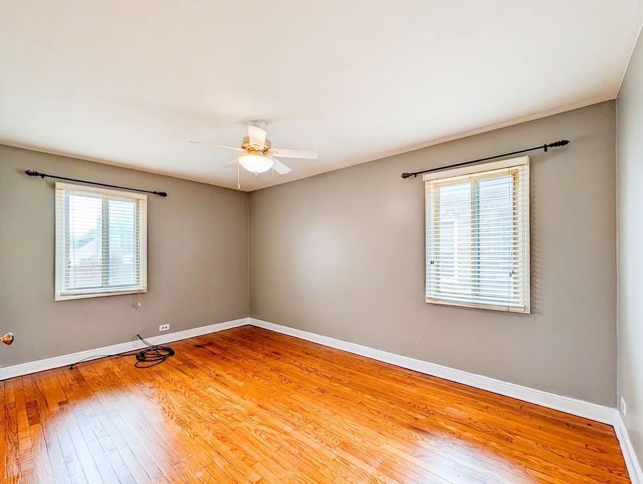 631 Balmoral Ave - Photo 7 of 12