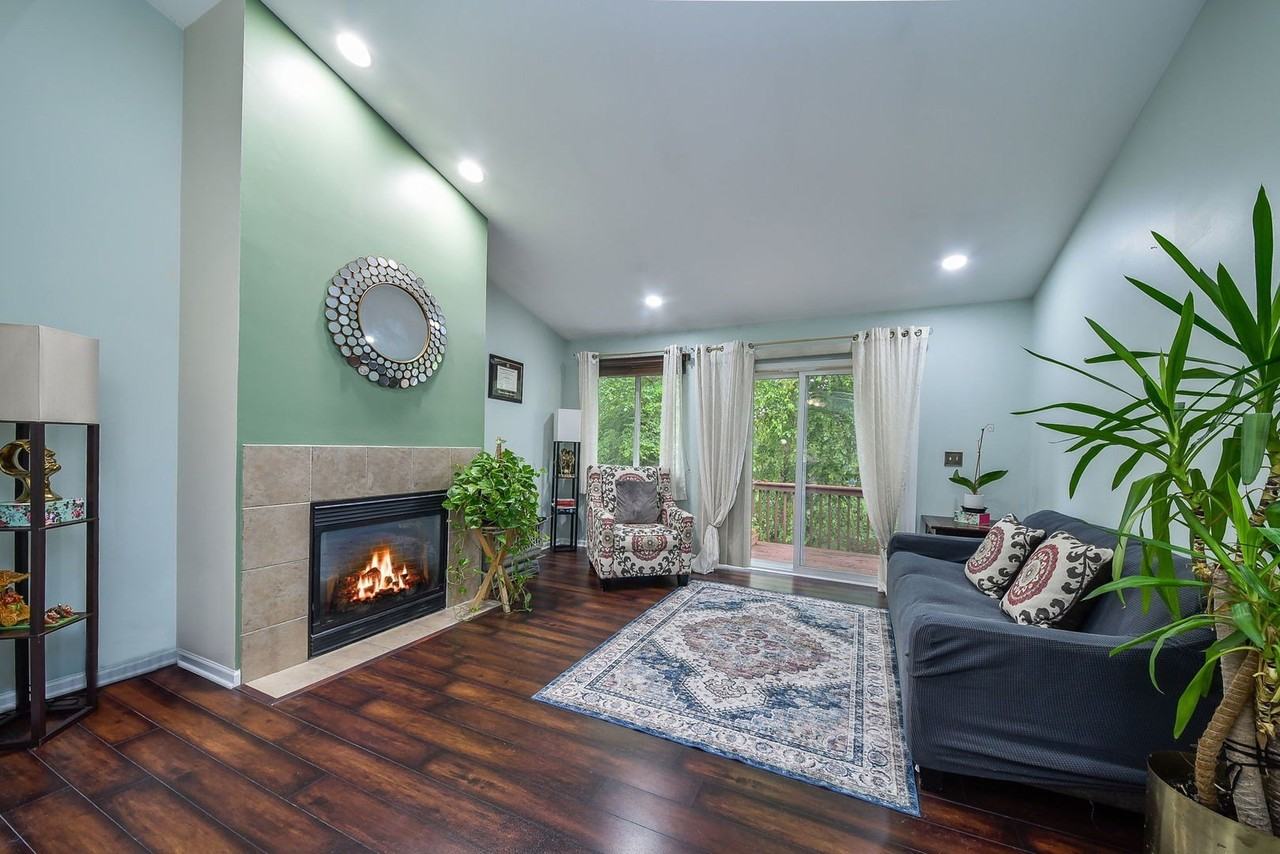 3169 Saganashkee Ln - Photo 5 of 21