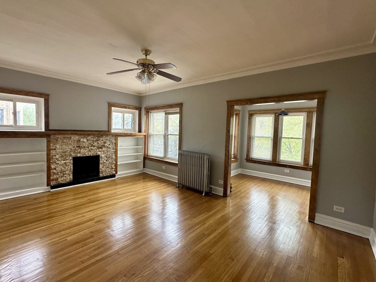 5358 N Winthrop Ave #3rd - Photo 2 of 19