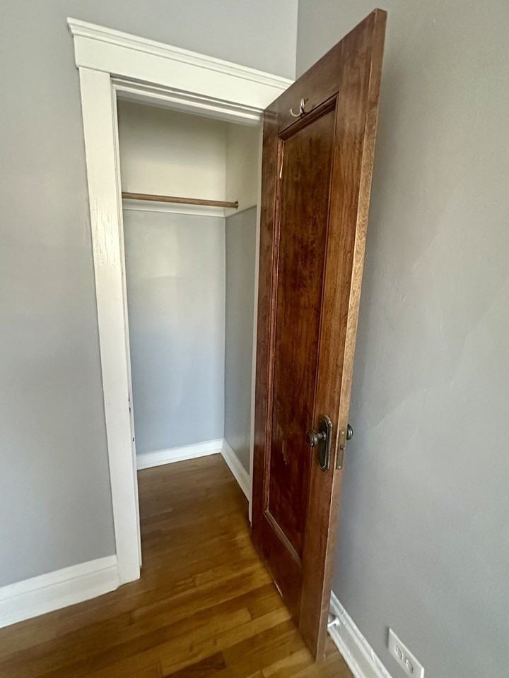 5358 N Winthrop Ave #3rd - Photo 5 of 19