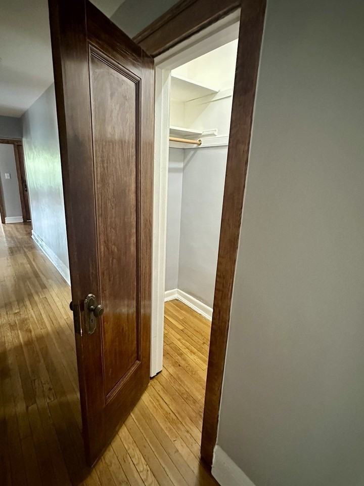 5358 N Winthrop Ave #3rd - Photo 7 of 19