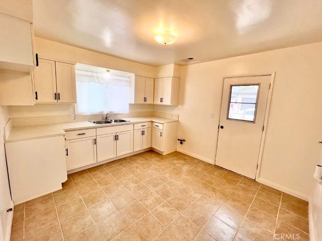 1217 S 8th St - Photo 6 of 17