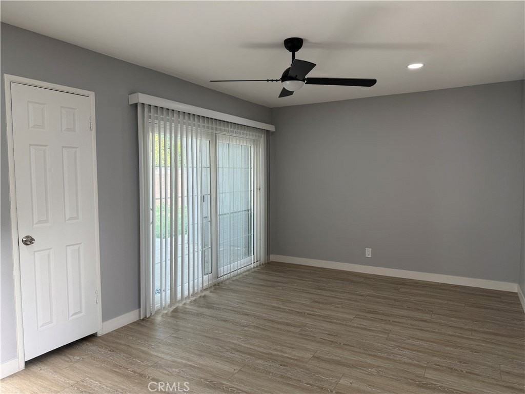 4658 N Midsite Ave - Photo 3 of 13