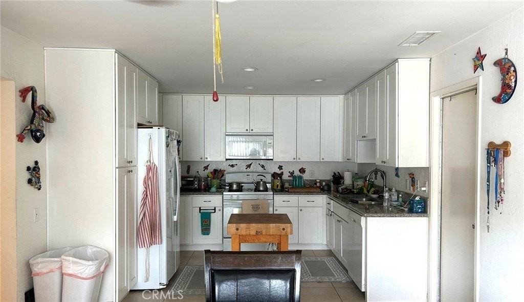 26421 Kimberly Ln - Photo 4 of 7