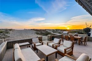 featured image of 7304 W Oceanfront