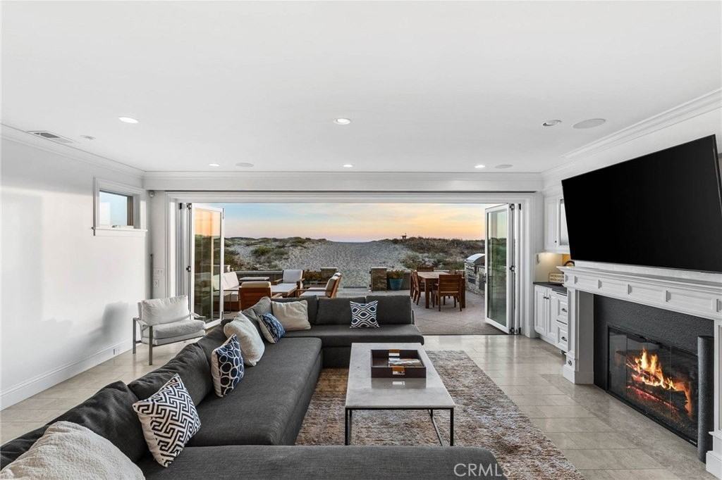 7304 W Oceanfront - Photo 7 of 46