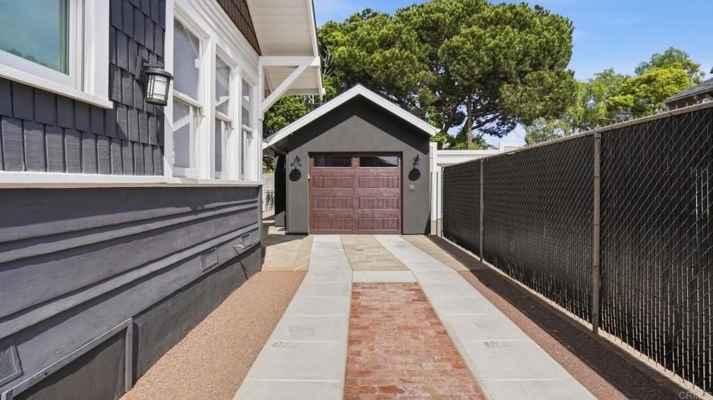 3783 Pioneer Pl - Photo 7 of 39