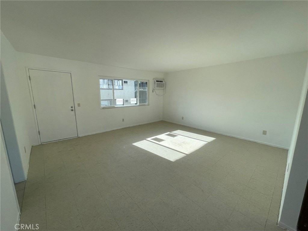 8800 Cedros Ave #111 - Photo 4 of 41