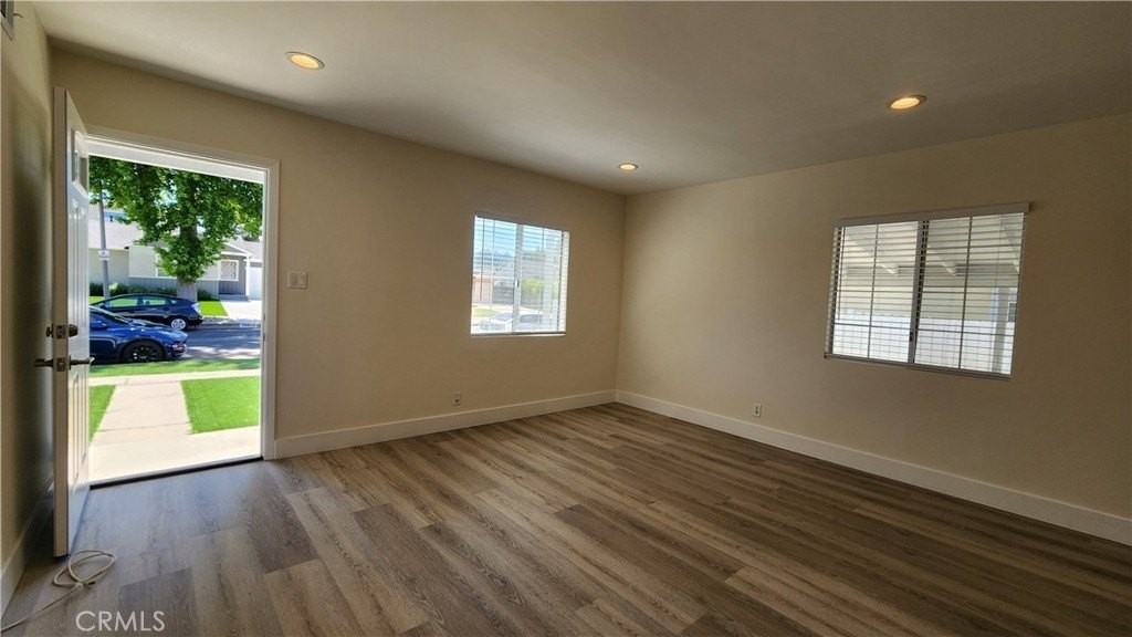 18009 Bullock St - Photo 3 of 18