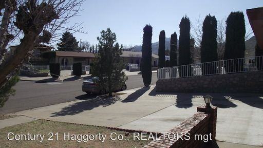 10171 Bon Aire Dr - Photo 2 of 17