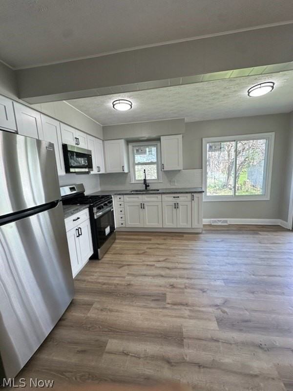 20605 Hansen Rd - Photo 2 of 11