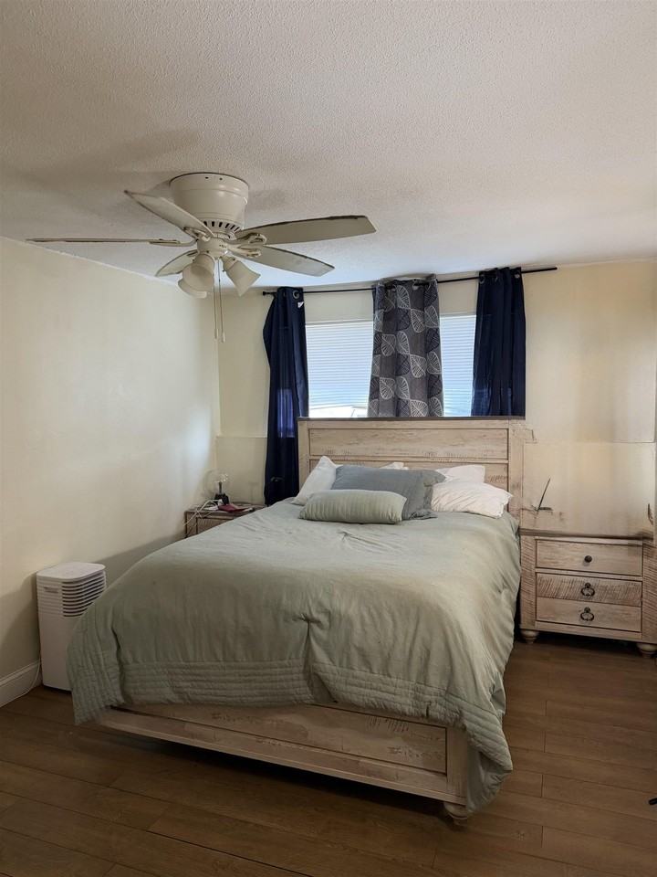 7 Lancelot Ct #8 - Photo 5 of 7