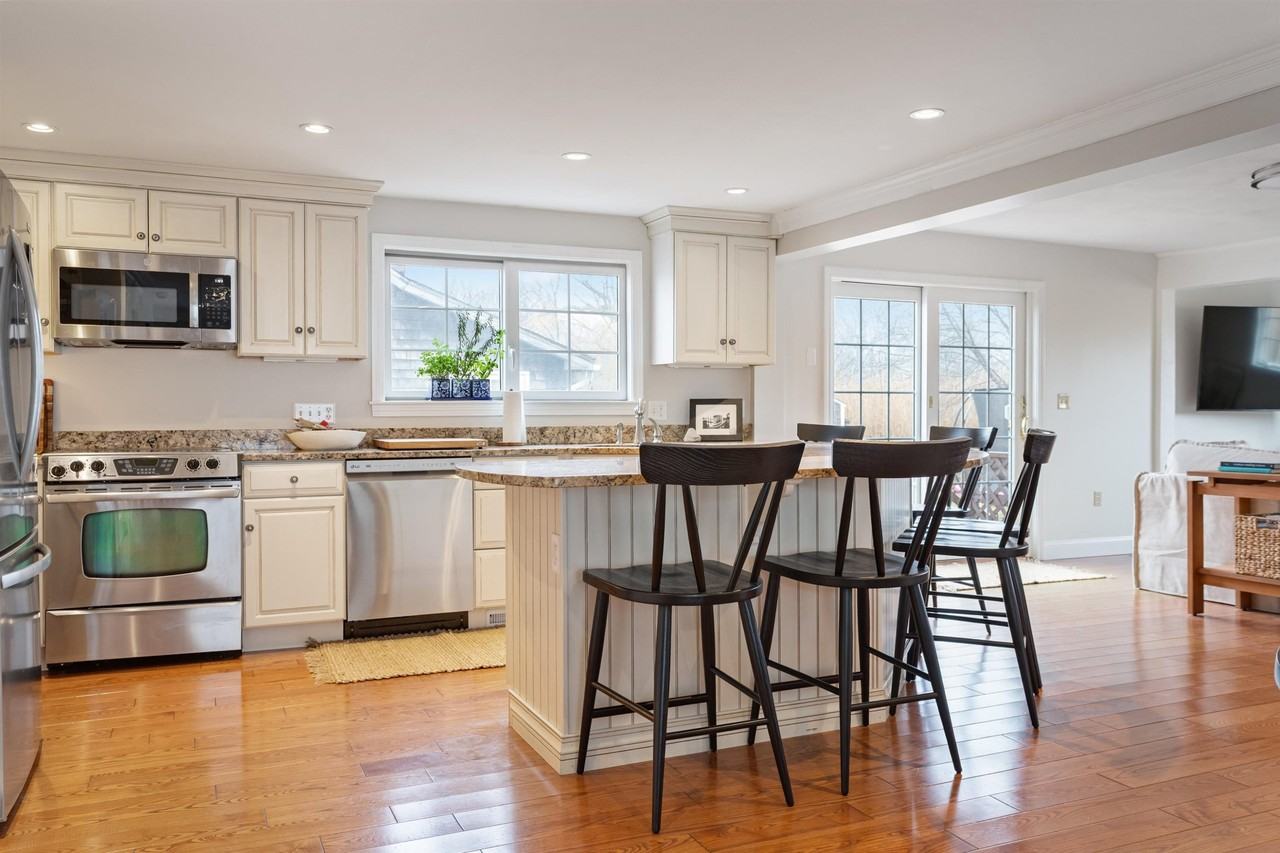 518 High St #B - Photo 5 of 22