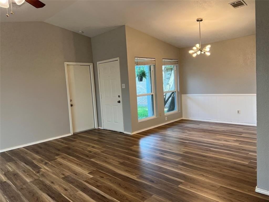 759 Meadowcreek Ct - Photo 2 of 40