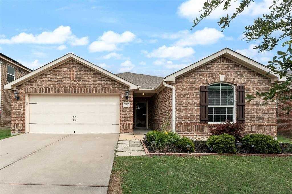149 Lamont Rd - Photo 4 of 22