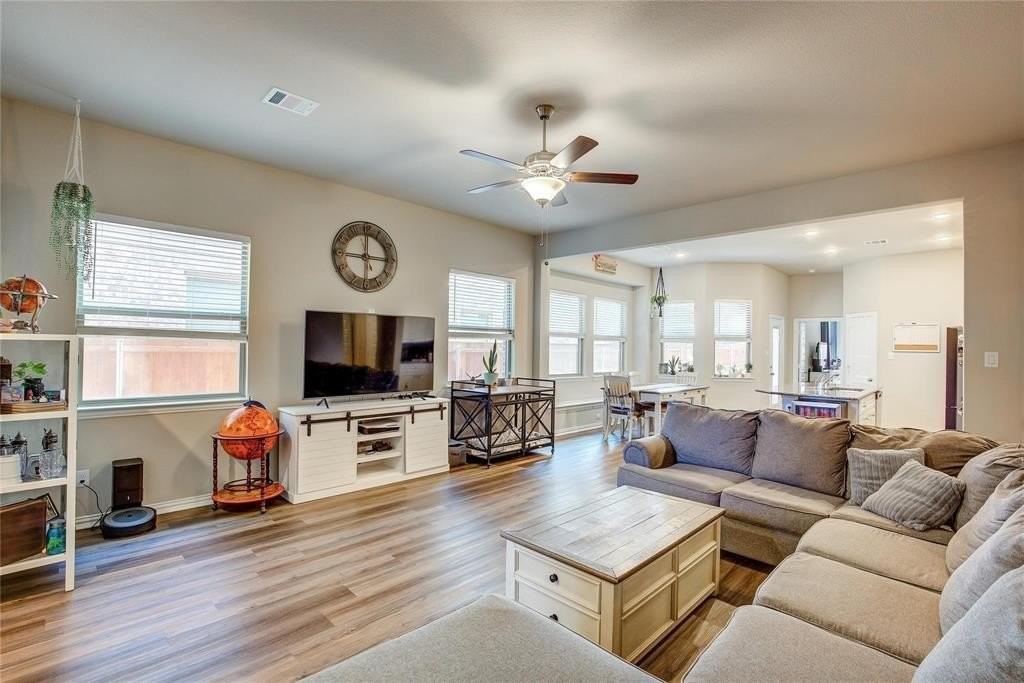 3916 Ford Dr - Photo 3 of 25