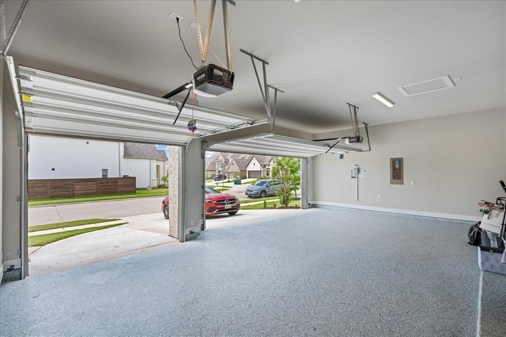 1328 Huckleberry St - Photo 4 of 39