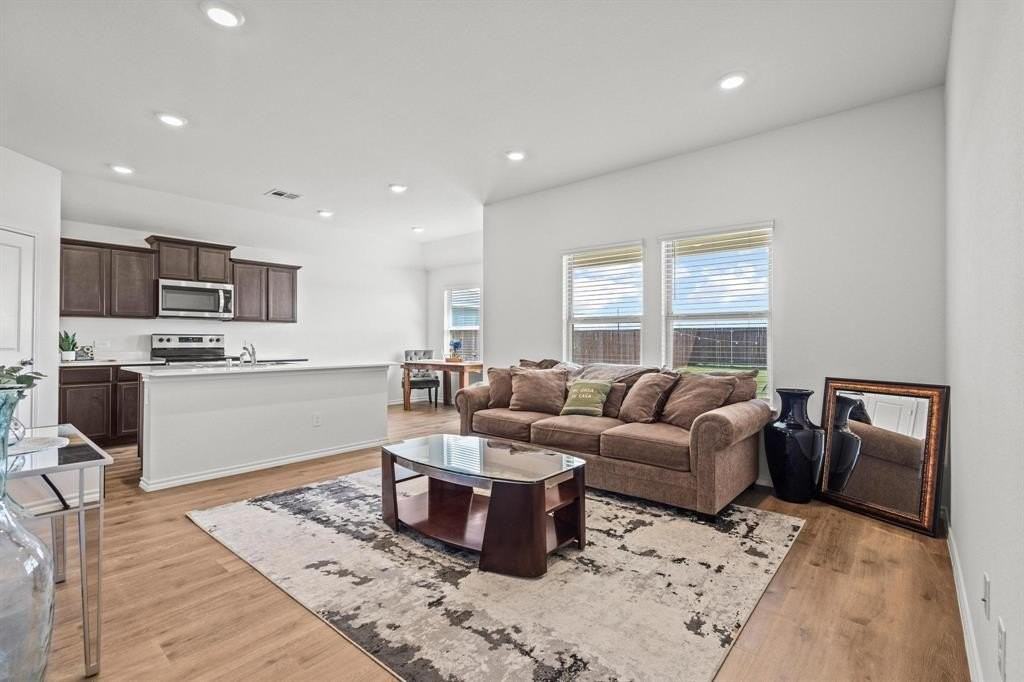 120 Creek End Dr - Photo 5 of 36