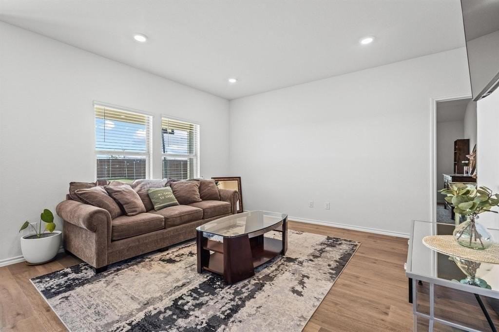 120 Creek End Dr - Photo 6 of 36