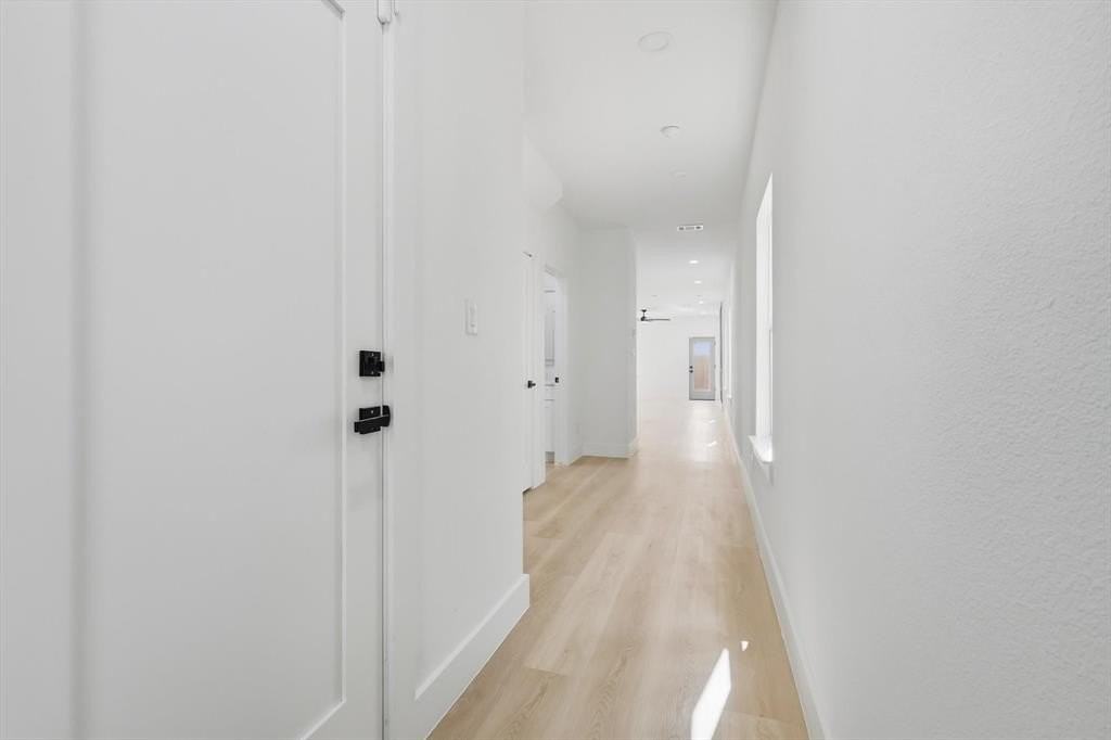 2532 Lowery St - Photo 4 of 17