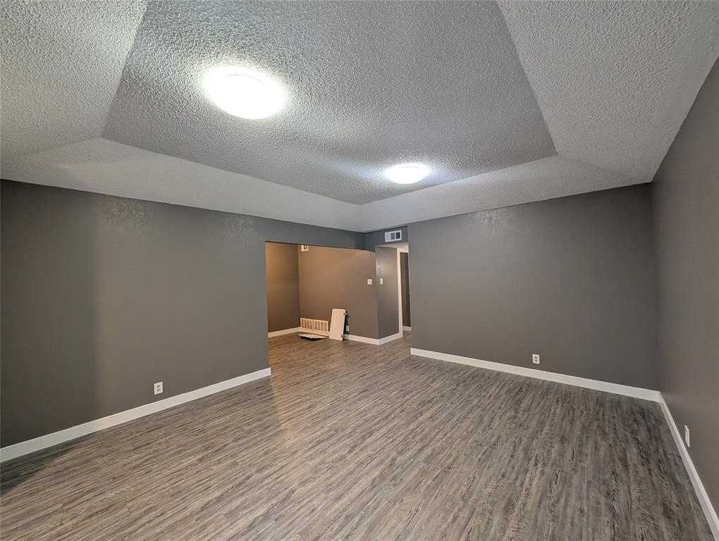 6709 Ridgecrest Ct - Photo 5 of 16