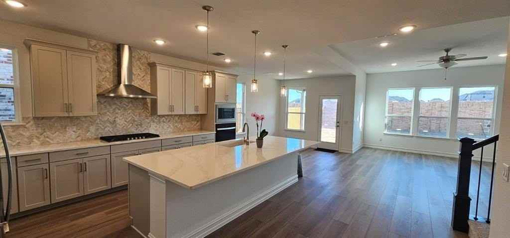 309 Breeds Hill Rd - Photo 5 of 27