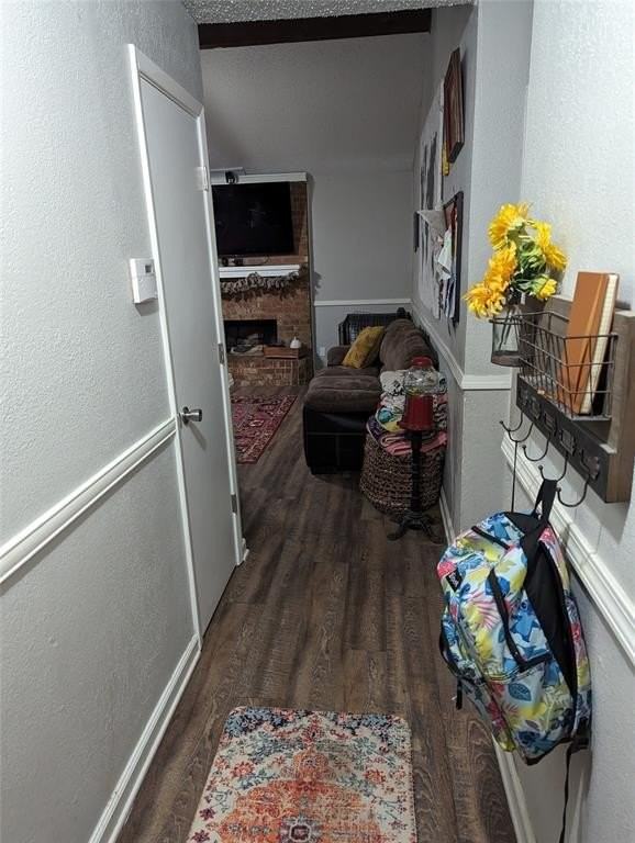 422 Thoreau Ln - Photo 3 of 14