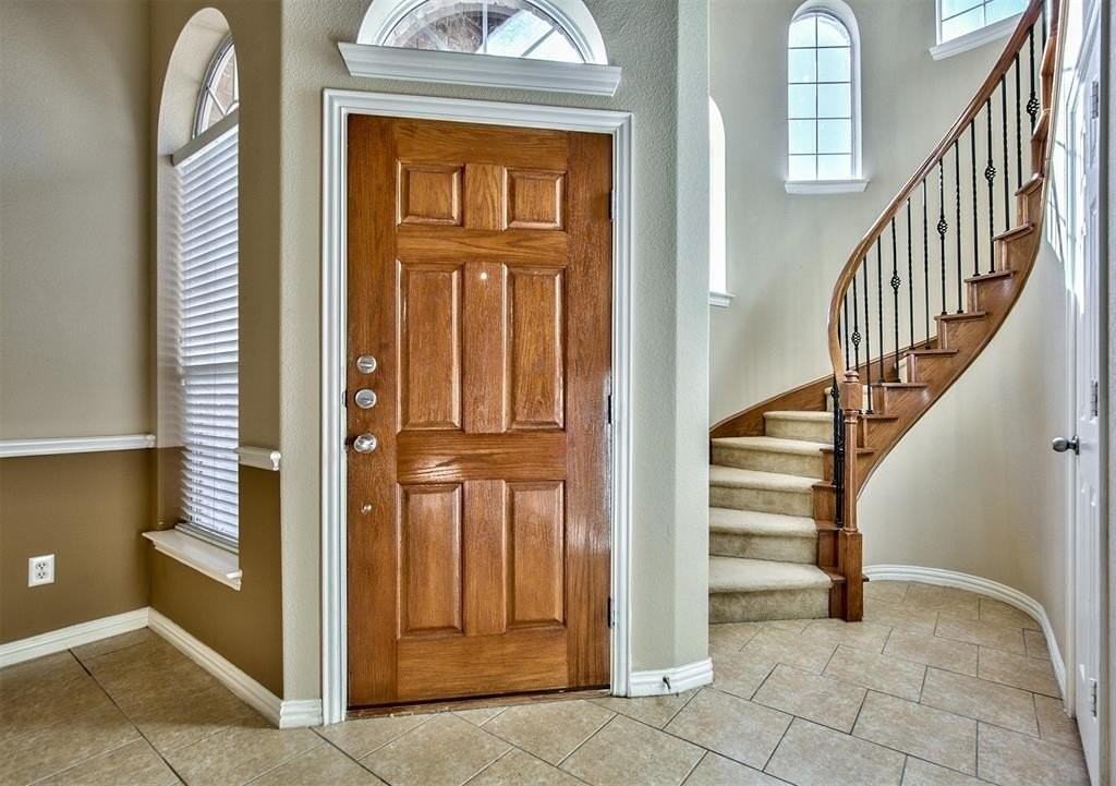 2717 Tangerine Ln - Photo 5 of 36