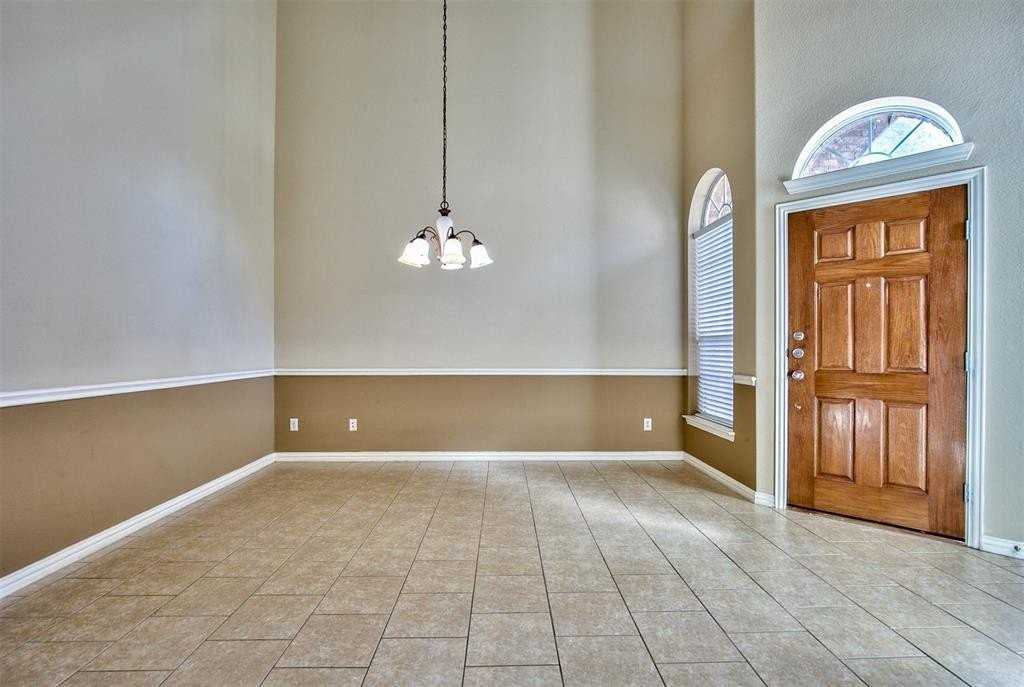 2717 Tangerine Ln - Photo 7 of 36