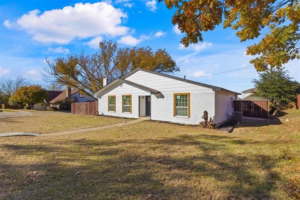 1003 Bellflower Ct - Photo 2 of 27