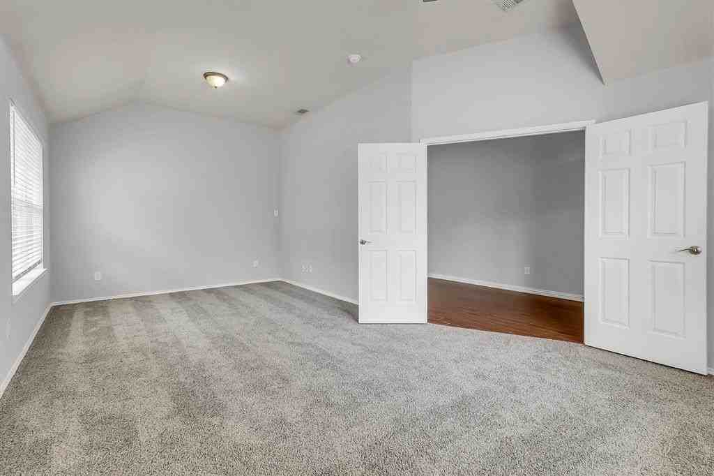 5864 Shetland Cir - Photo 5 of 25