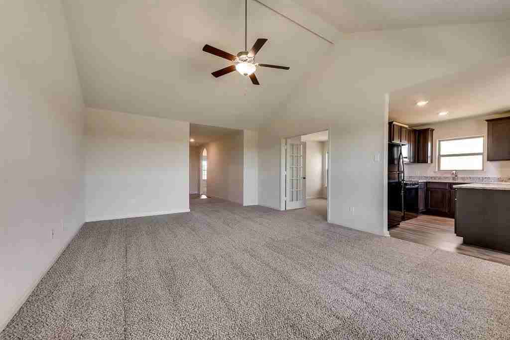 3039 Boran Dr - Photo 7 of 17