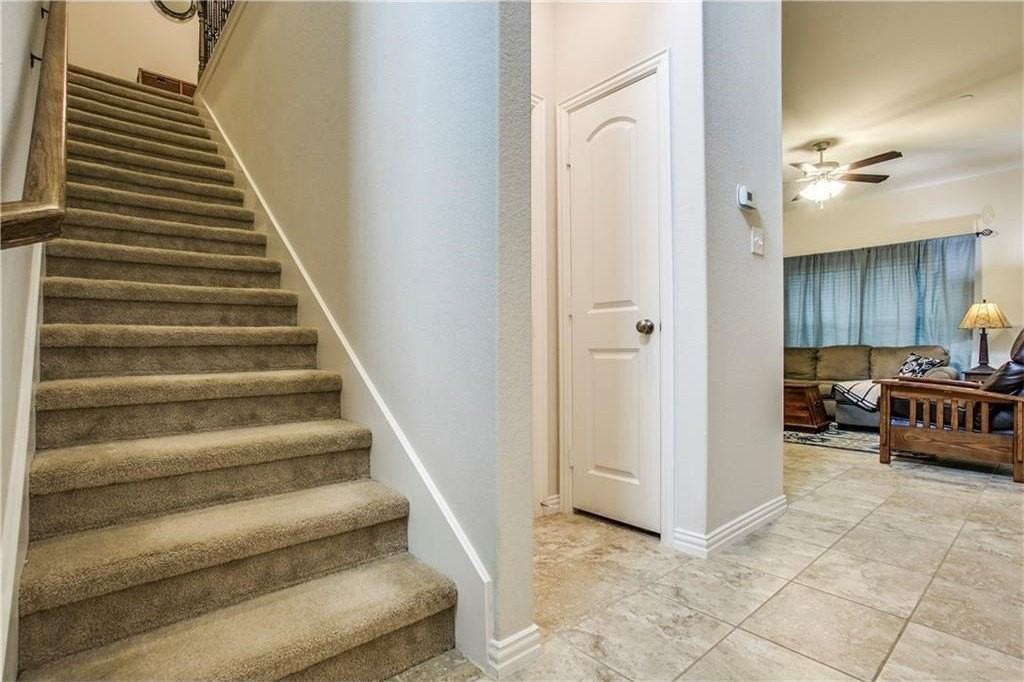 929 Jamesville Ln - Photo 5 of 25