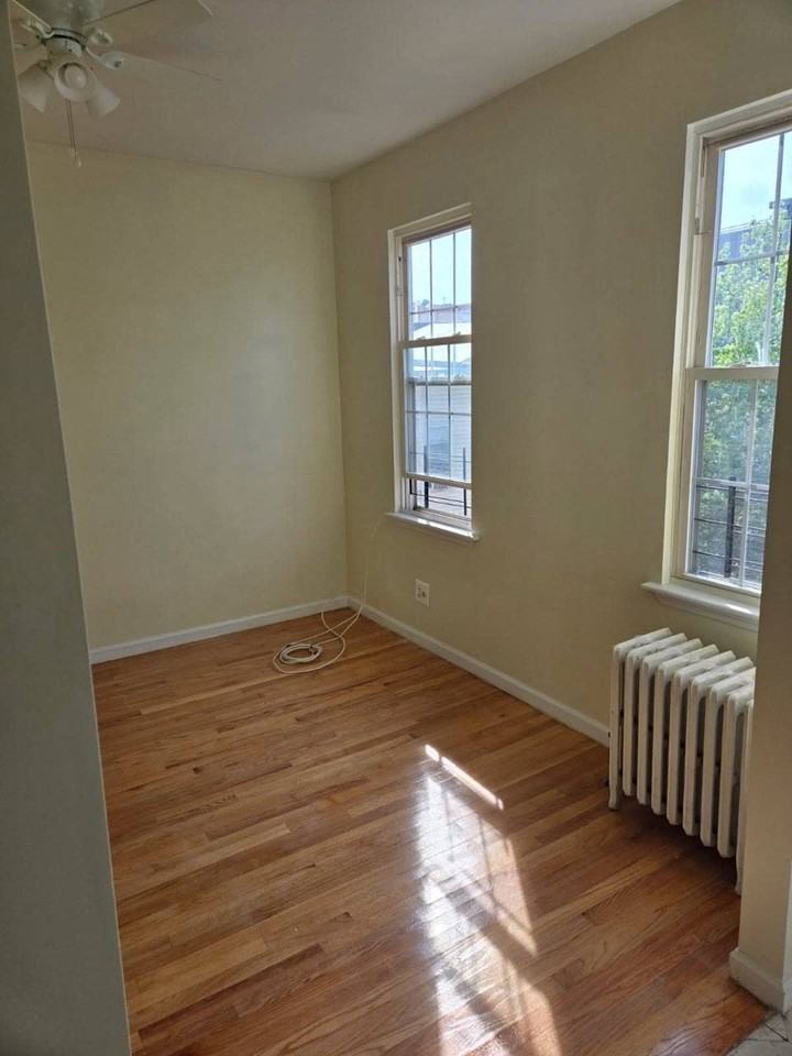 121 Weirfield St #3 - Photo 7 of 11