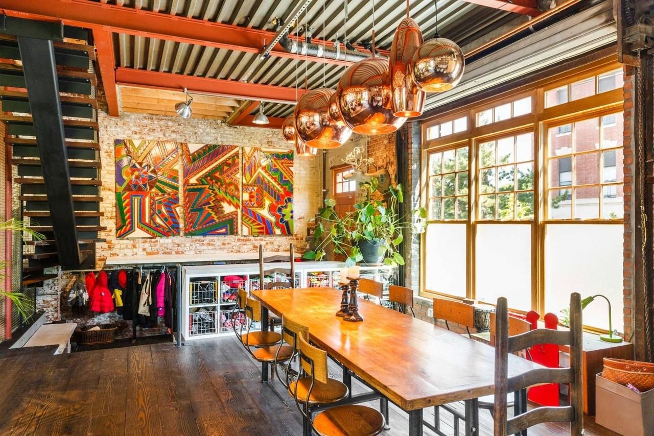 125 Wolcott St - Photo 2 of 9