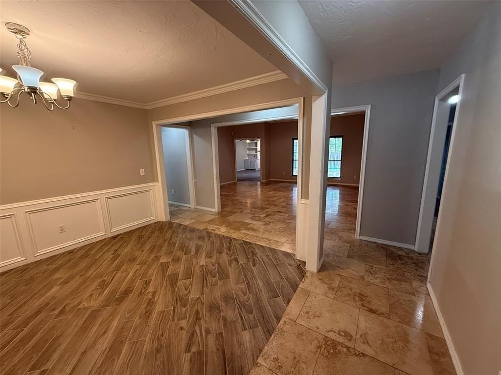 8521 Nw 121st St - Photo 2 of 32