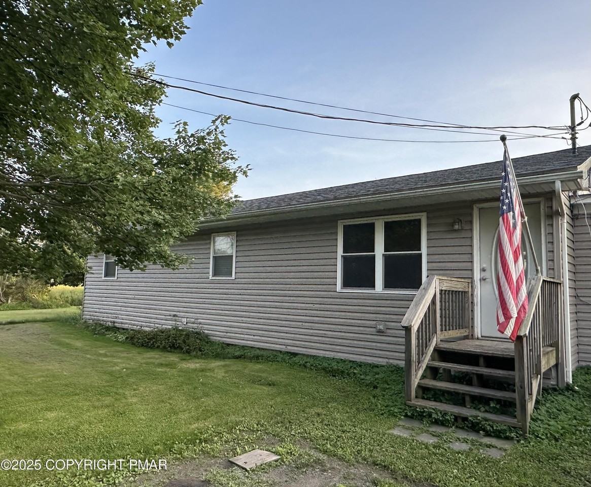 2748 Locust Ridge Rd - Photo 2 of 17