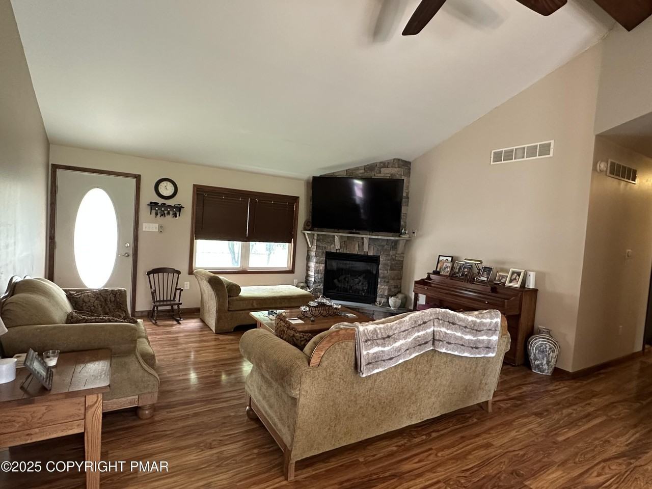 2748 Locust Ridge Rd - Photo 6 of 17