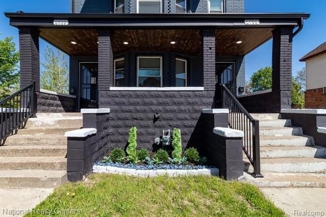 2710 Wreford St - Photo 2 of 18