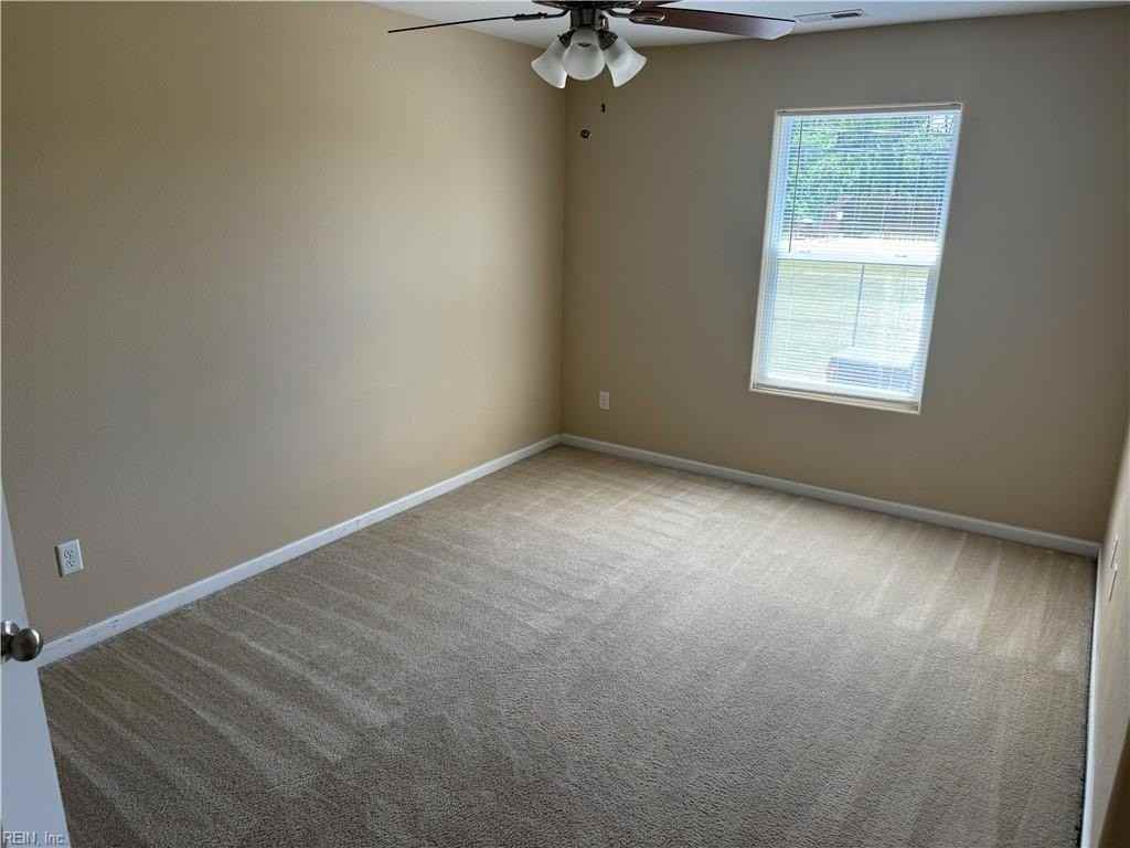 1215 Country Rd - Photo 5 of 14