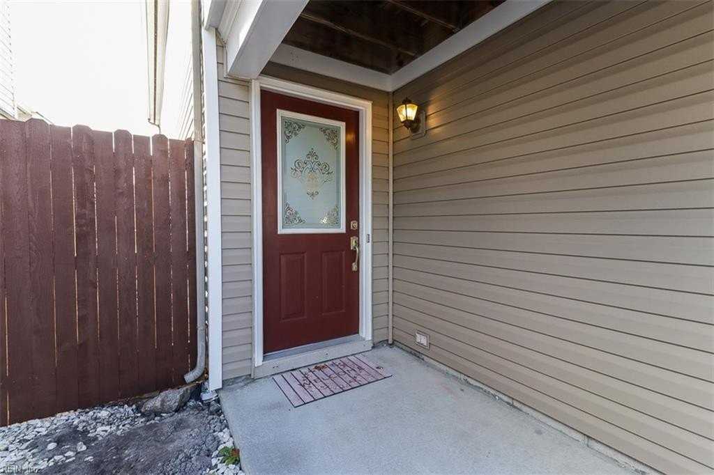 5485 Port Royal Dr - Photo 3 of 39