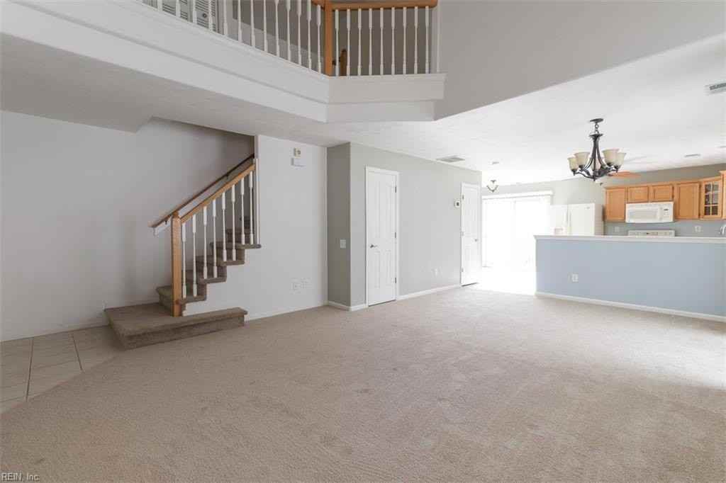 5485 Port Royal Dr - Photo 7 of 39