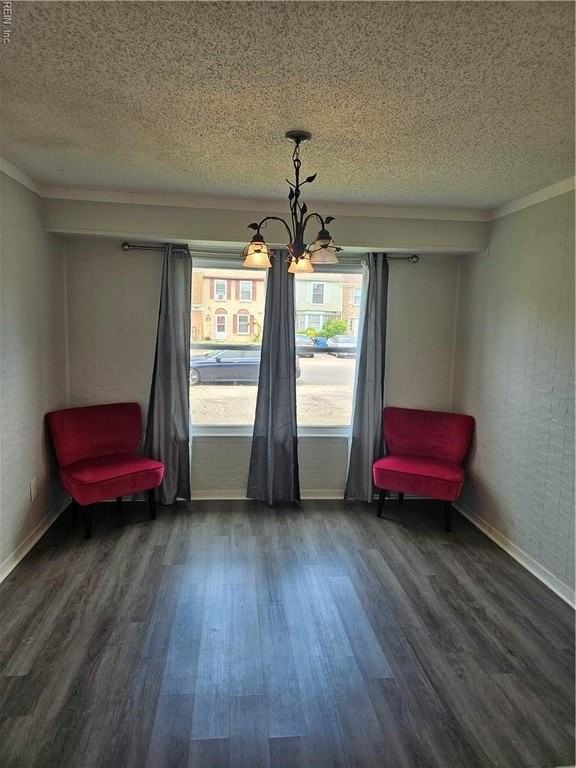 1021 Smoke Tree Ln - Photo 3 of 7