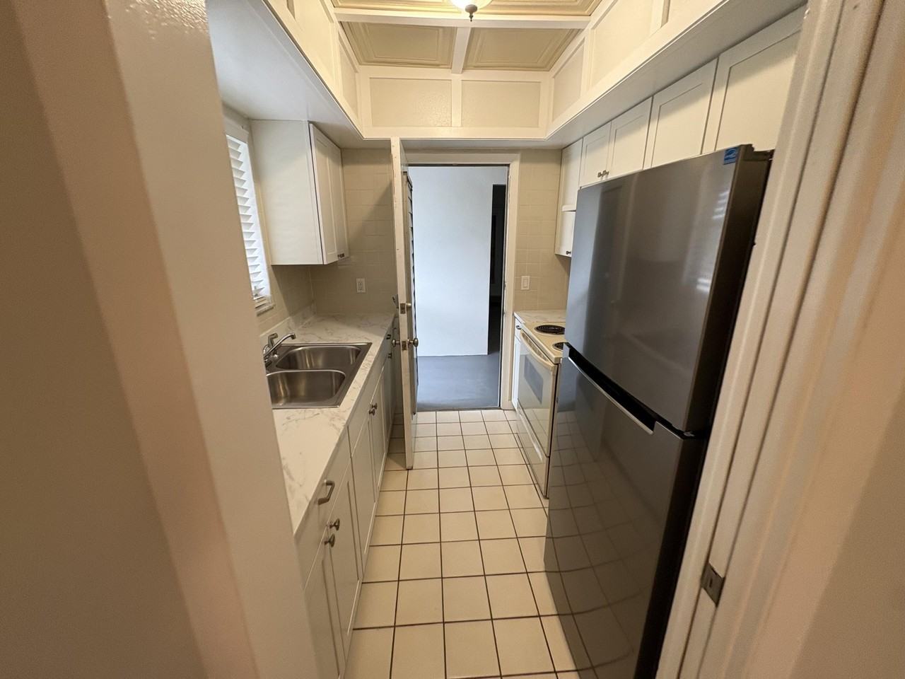 1050 E Sample Rd #311 - Photo 7 of 12