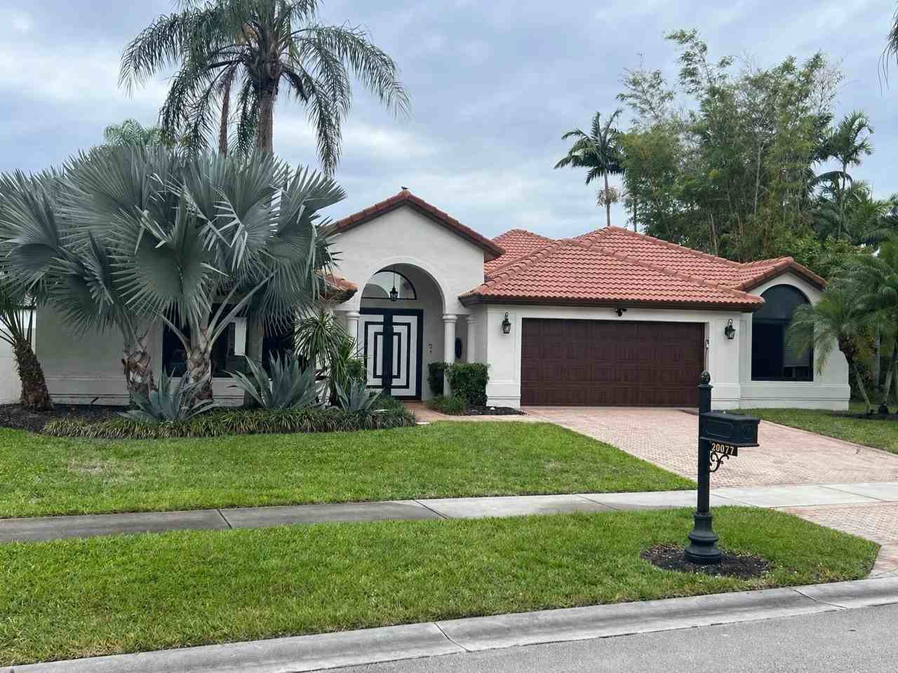 20077 Palm Island Dr - Photo 2 of 47