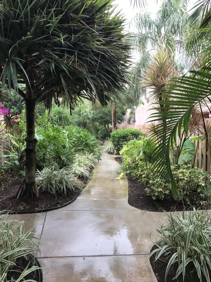 600 Executive Center Dr #212 - Photo 7 of 47